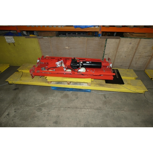 5807 - An SJR four post vehicle ramp / lift for parking, storage, stacking or service maintenance, model 3,... 