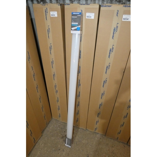 5833 - 1 box containing 12 x Megaman Malo LED batten lights 3000k / 240v / 1500mm long