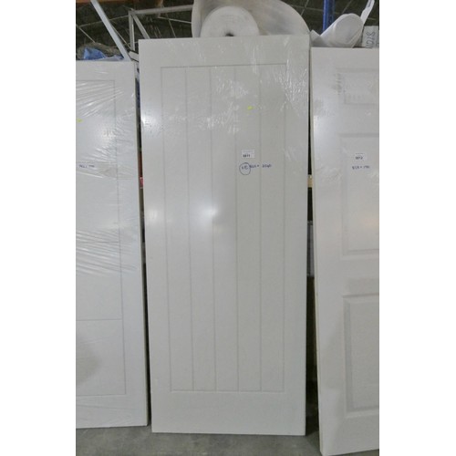 5811 - 2 x Newark white doors each approx 826 x 2040mm