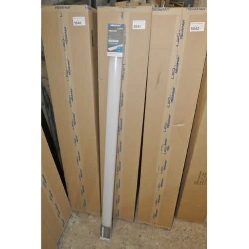 5841 - 1 box containing 12 x Megaman Malo LED batten lights 3000k / 240v / 1500mm long