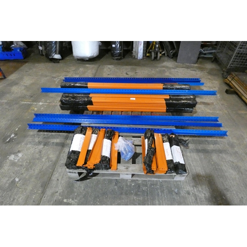 6038 - 2 pallets containing a quantity of orange / blue metal boltless stores type racking. There are 28 x ... 