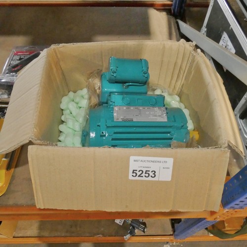 5253 - 1 x Brook Crompton electric motor 240v