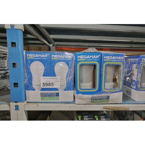 5985 - 20 x Megaman GSU520 Compact Classic 1 B22 light bulbs