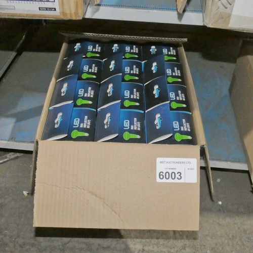 6003 - 12 x Supacell LED R80 E27 light bulbs