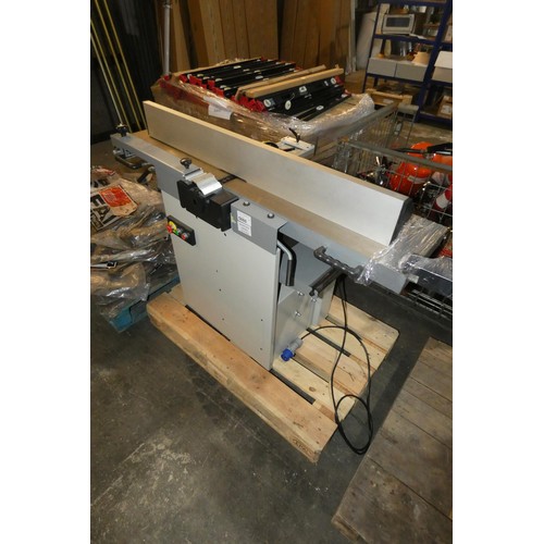 5880 - 1 x Trade AT310SPT/AT129PT spiral planer thicknesser 240v - Tables adjusted and Tested Working (SP02... 