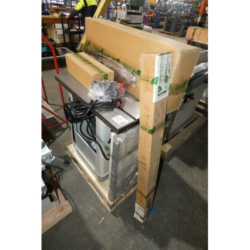 5884 - 1 x Trade AT 254 LTS table saw 240v supplied with a rip fence (SP022276 and SP022277) - Missing the ... 