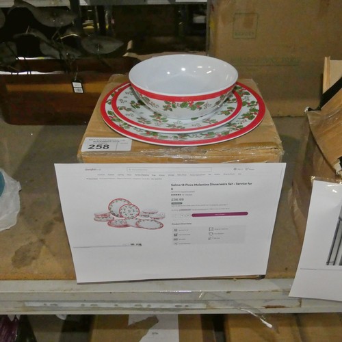 258 - A Salma 18 piece festive holly Melamine dinnerware set - Service for 6 RRP £36