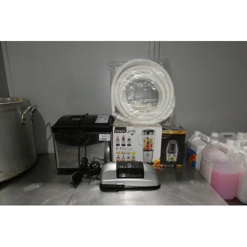 1269 - A quantity of various catering related items including a bread maker by Millers Choice, a blender, m... 