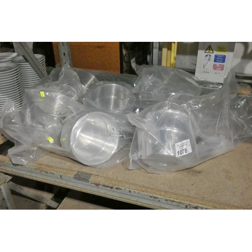 1078 - 7 x aluminium saucepans