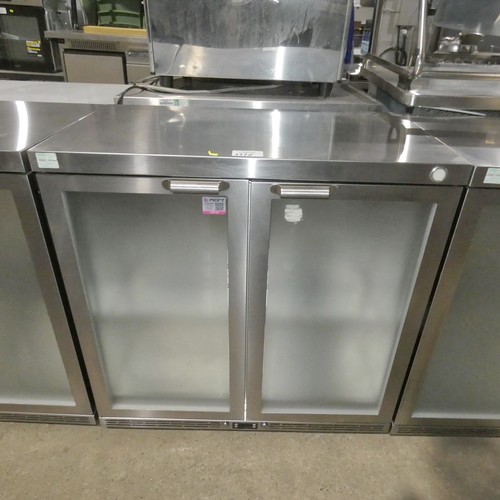 1172 - A commercial stainless steel counter height frosted glass door fridge by IMC type V90, unit requires... 