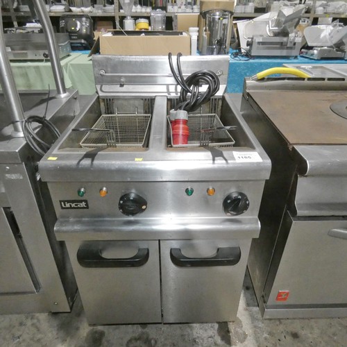 1185 - A commercial stainless steel twin basket deep fryer by Lincat, 3 phase - trade