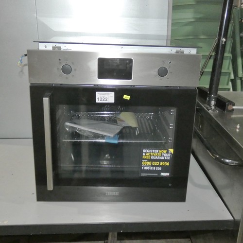 1222 - An integrated fan oven by Zanussi type UMCB30NS & A Lamona integrated hob both unused - trade