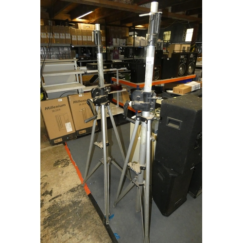 2403 - 2 x height adjustable loud speaker stands