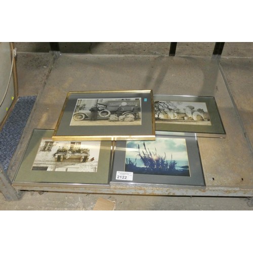 2122 - 4 x various framed photographs. Contents of 1 shelf