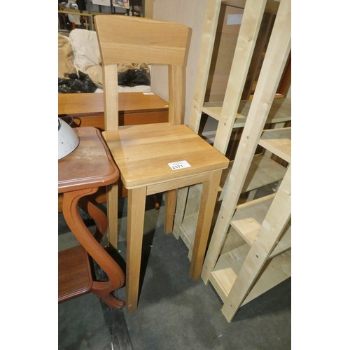 2171 - 1 x light Oak stool