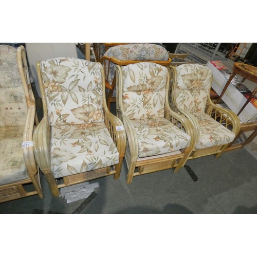 2202 - 3 x matching conservatory chairs