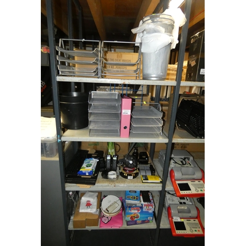 2534 - A quantity of various office related items including paper trays, Plantronics phones, various board ... 