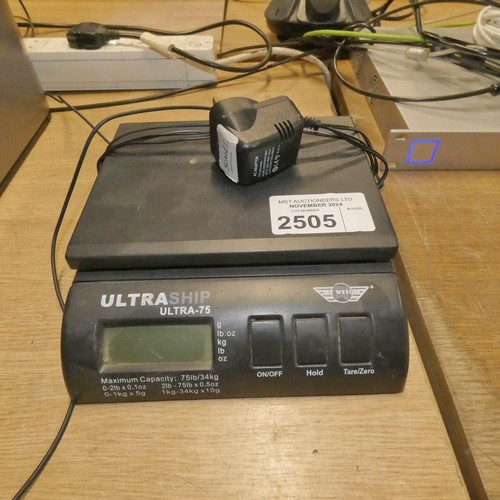 2505 - A set of electric scales, maximum capacity 34kg