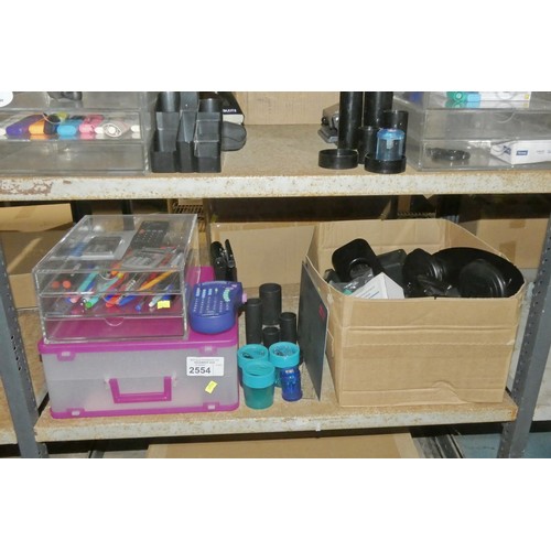 2554 - 1 x 3 drawer desk tidy transparent cabinet, a storage case & a quantity of various office related it... 