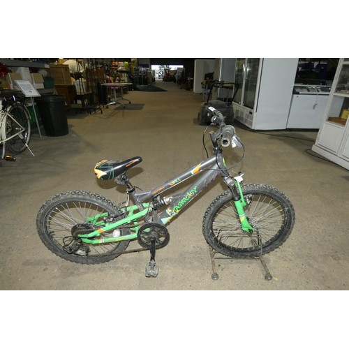 2099 - 1 x Apollo Xpander child's mountain bike