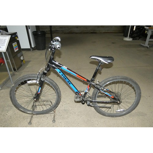 2101 - 1 x Trex MT220 mountain bike