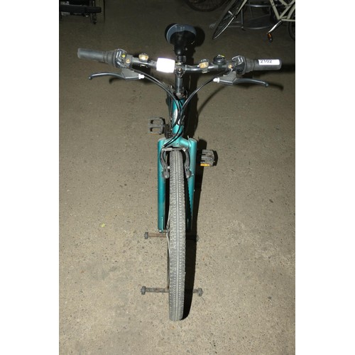 2102 - 1 x Apollo Cosmo mountain bike