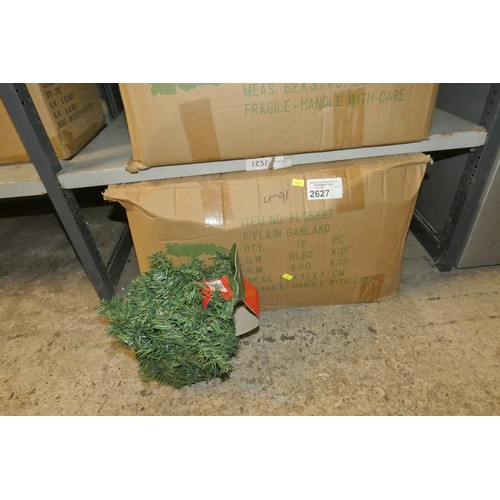 2627 - A box containing 12 x 6ft plain Christmas garlands