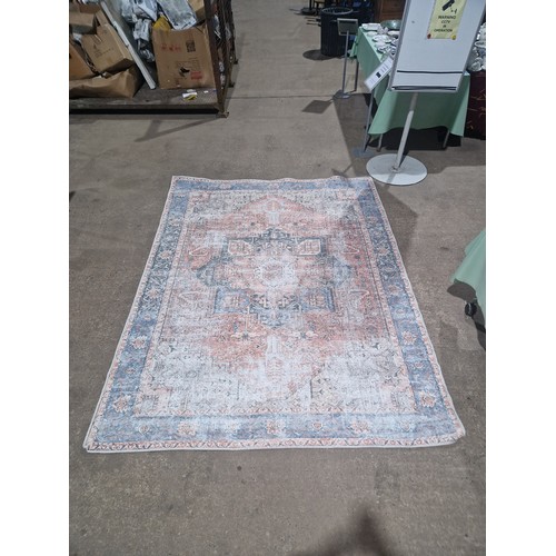 541 - 1 x Surya Amelie vintage style rug approx 275 x 200cm