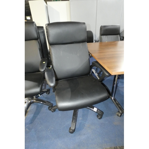 1406 - 1 x Dynamic black upholstered office swivel chair