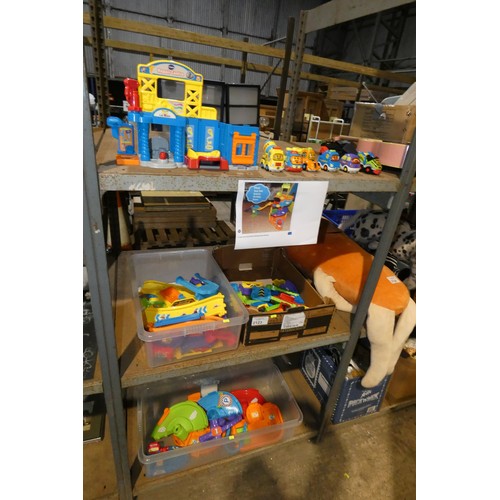 2123 - A VTech Toot Toot parking tower and car wash toy set, with additional track and cars. Contents of 3 ... 