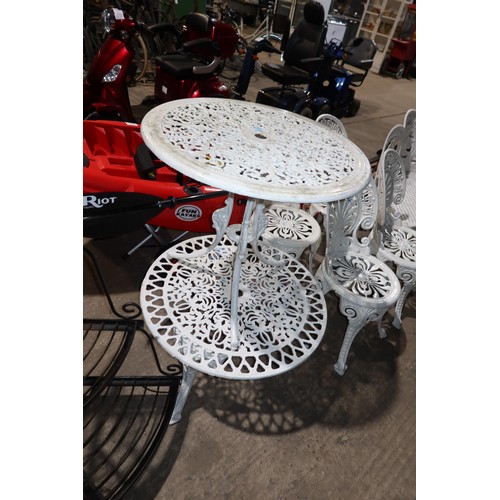 2052 - 4 x white painted metal garden chairs and 2 x white painted metal garden tables