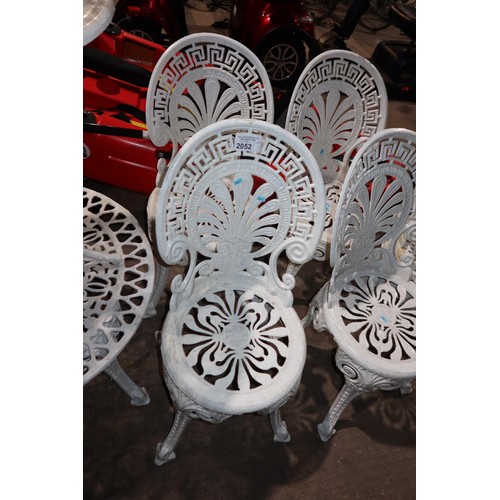 2052 - 4 x white painted metal garden chairs and 2 x white painted metal garden tables