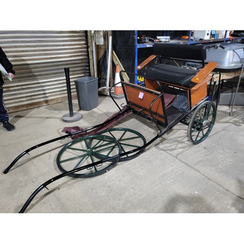 2034 - A two wheel  pony trap / gig supplied with 2 x pairs of wheels (1 pair diameter approx 59cm and 1 pa... 