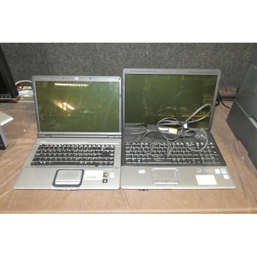 2490 - 2 x various laptops, 1 working, both have had the HDDs removed, therefore no operating system. trade