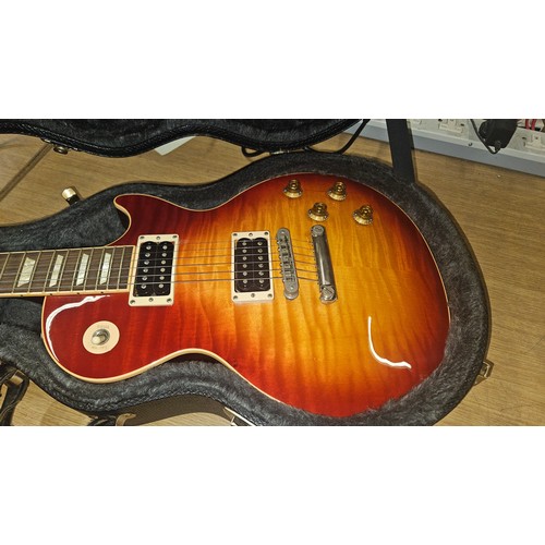 2512 - An Electric 6 string guitar by Gibson - Les Paul standard model - made in the USA, Serial number = 0... 