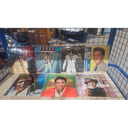 2323 - A quantity of various Elvis Presley vinyl records including 7 inch singles and long play albums in m... 