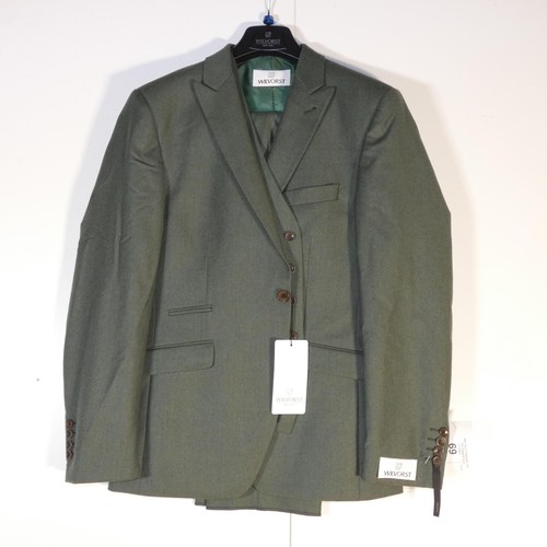 69 - A gentleman's green suit by Wilvorst, jacket 40R & trousers 40R, includes waistcoat, retail price £5... 