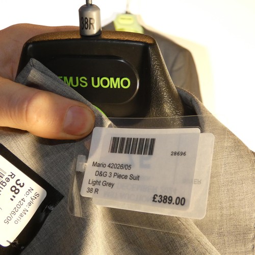 75 - A gentleman's grey suit by Remus Uomo, jacket 38R & trousers 34R, includes waistcoat, retail price £... 