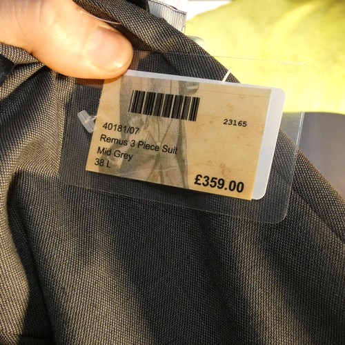 76 - A gentleman's grey suit by Remus Uomo, jacket 38L & trousers 32L includes waistcoat, retail price £3... 