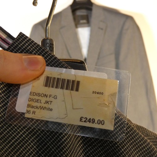 224 - A gentleman's grey jacket by Digel size 36R, retail price approx £249 - please see pictures for more... 