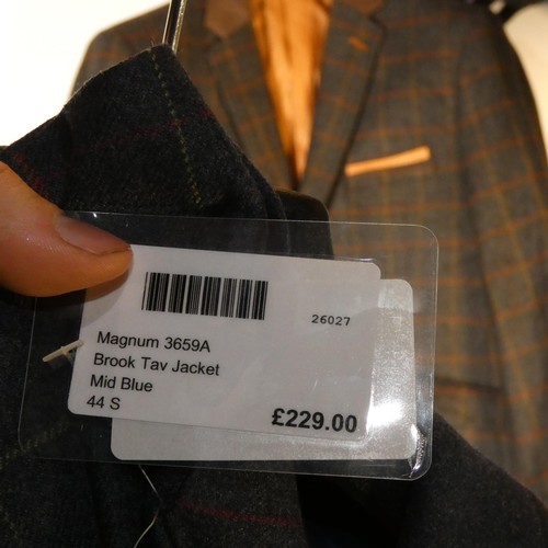 311 - A gentleman's blue jacket by Brook Taverner size 44s, retail price approx £229 - please see pictures... 