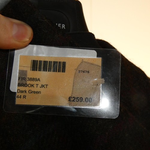 313 - A gentleman's green check jacket by Brook Taverner size 44R, retail price approx £259 - please see p... 