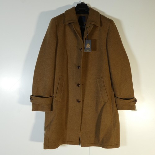 339 - A gentleman's brown camel overcoat by Guide London size 44R, retail price approx £295 - please see p... 