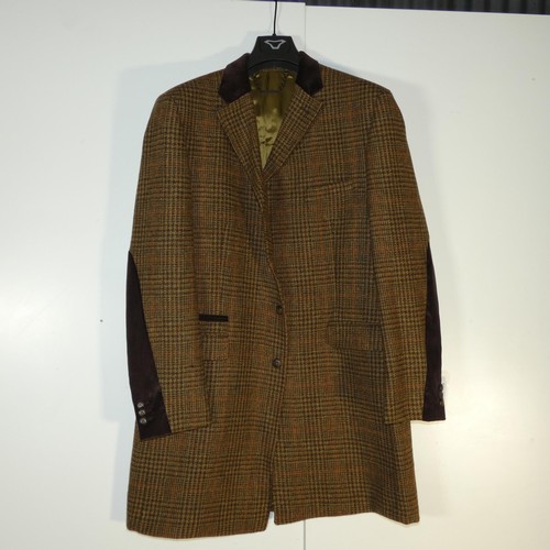 345 - A gentleman's tan overcoat by Gibson size 44R, retail price £239 - please see pictures for more deta... 