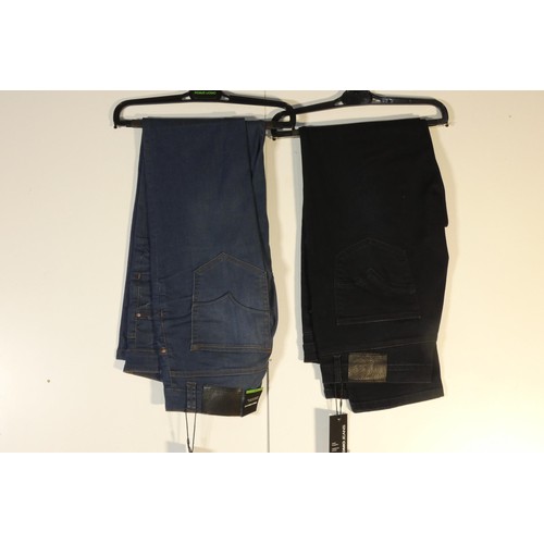 395 - 2 x pairs of men's jeans size 40 - retail £140 - please see pictures for more details