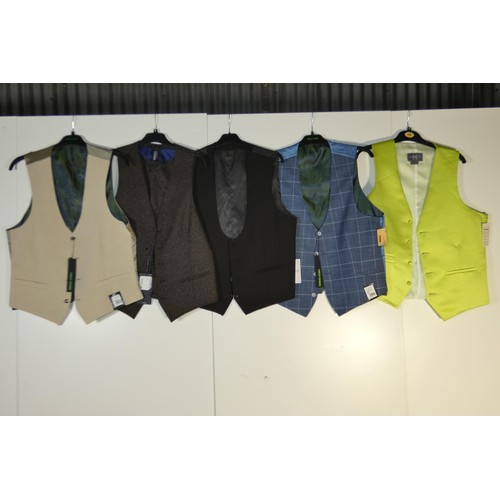 414 - 5 x men's waistcoats size 42 - retail approx £250 - please see pictures for more details