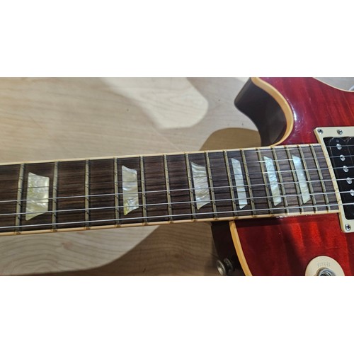 2512 - An Electric 6 string guitar by Gibson - Les Paul standard model - made in the USA, Serial number = 0... 