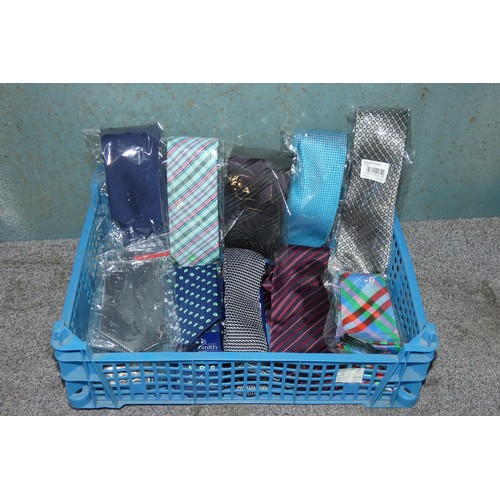 479 - 10 various colour neck ties, please see pictures for more details, contents of 1 basket, basket not ... 