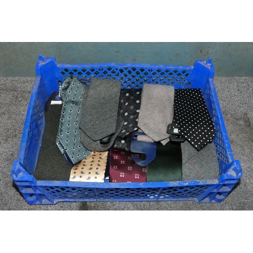 500 - 10 various colour neck ties, please see pictures for more details, contents of 1 basket, basket not ... 