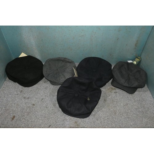 526 - 5 x various colour flat caps, various prices approx £29 each